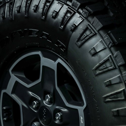 CarPro DarkSide Tyre & Rubber Sealant - 500ml-3