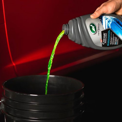 Turtle Wax Graphene Paste Wax + Ceramic Wash & Wax Shampoo-3